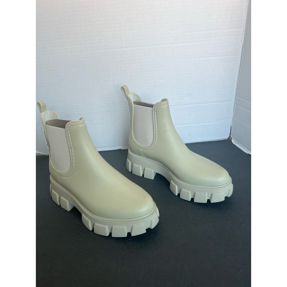 NWT Jeffrey Campbell Cream Pleu Platform Lug Sole Pull‎ On Rain Chelsea Boots 9 - Picture 2 of 11